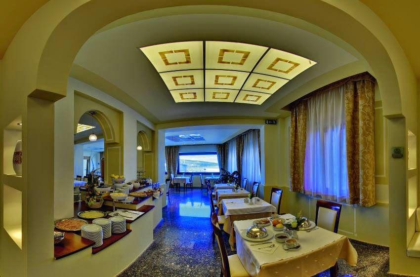 Hotel Corallo Изола-Росса Ресторан фото