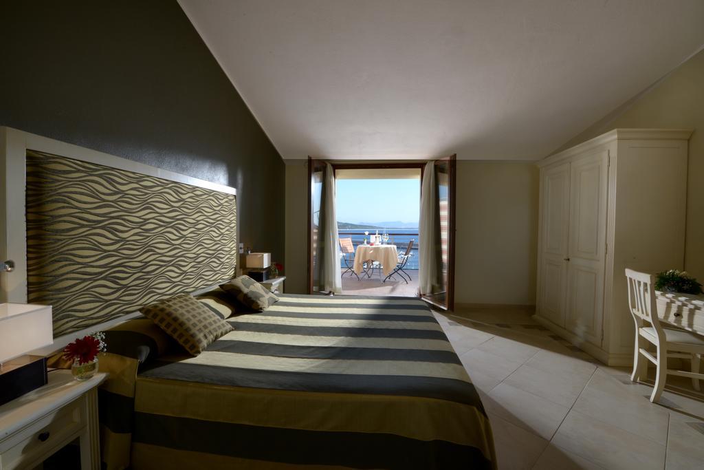 Hotel Corallo Изола-Росса Экстерьер фото