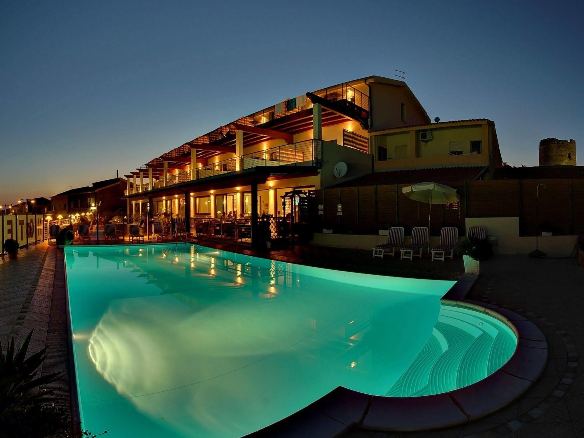 Hotel Corallo Изола-Росса Экстерьер фото