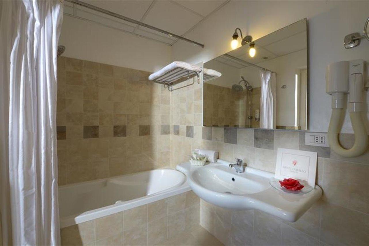 Hotel Corallo Изола-Росса Экстерьер фото