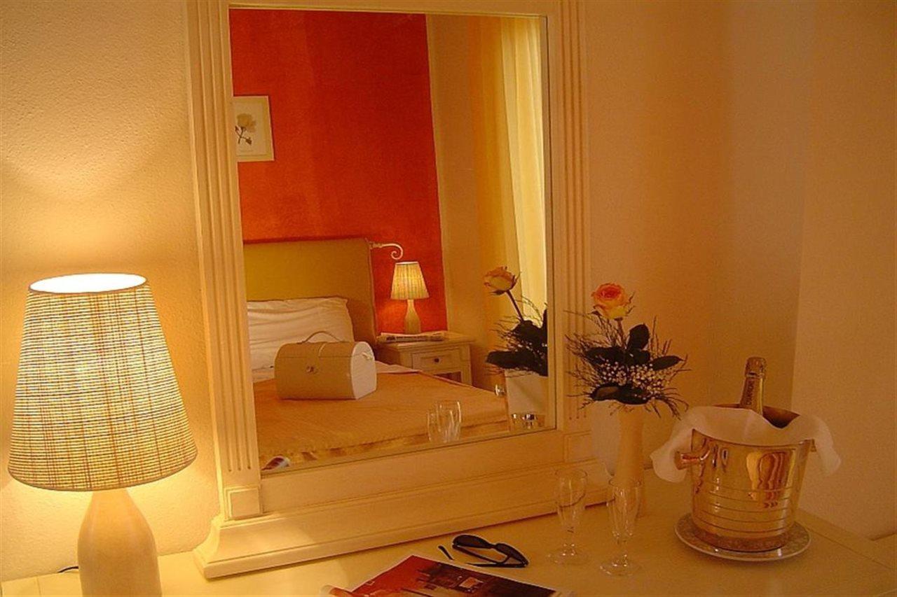 Hotel Corallo Изола-Росса Экстерьер фото